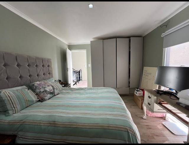 3 BEDROOM HOUSE FOR SALE IN PORT OWEN